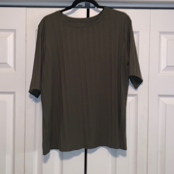 Nine West Tops - Woman’s Nine West XXL ribbed shirt.